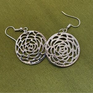 Elegant Silver Toned Floral Earrings